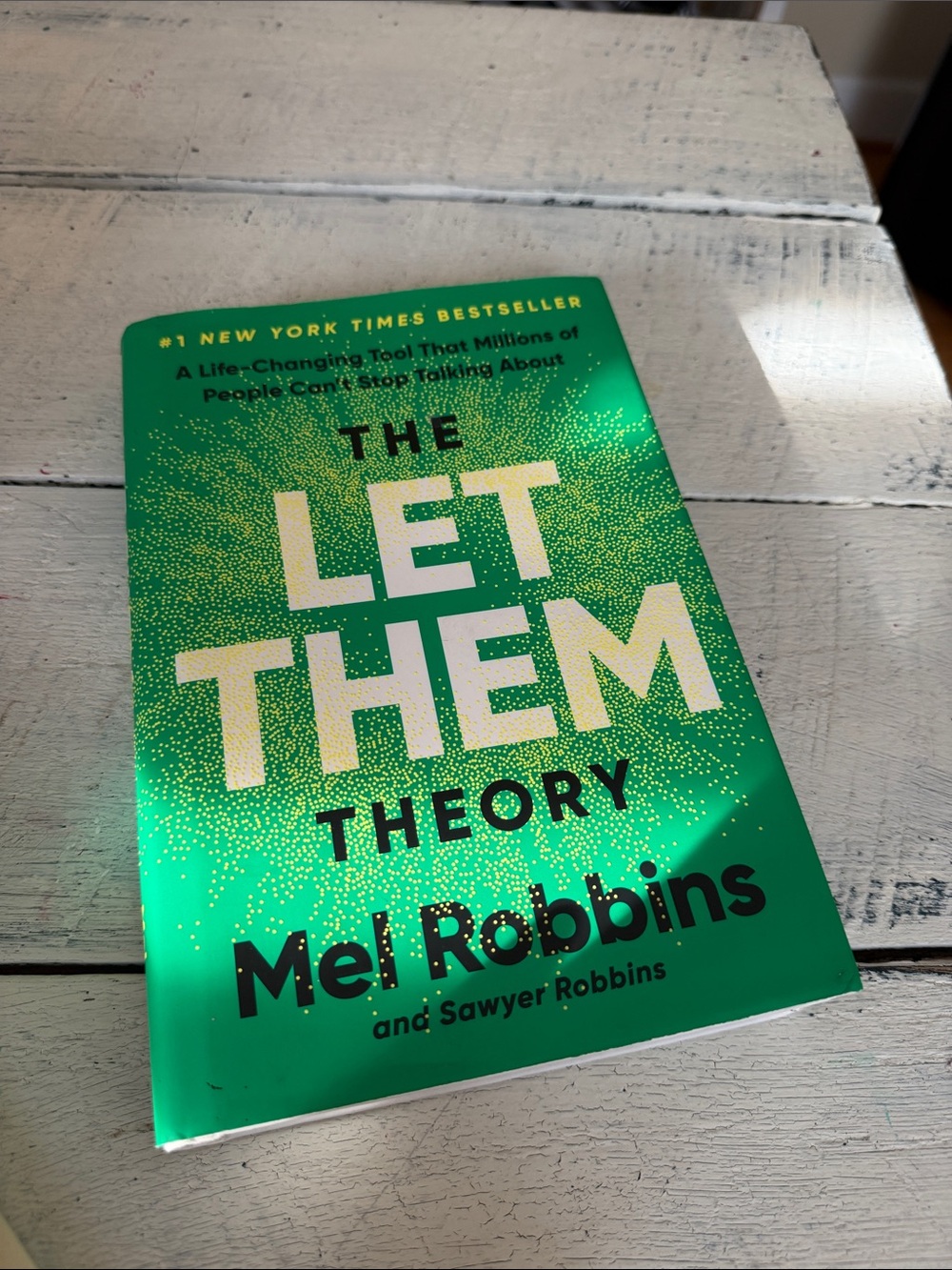 Mel Robbins Green 'The Let Them Theory' Book